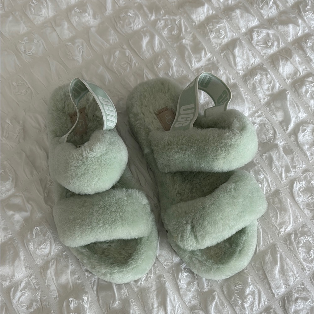 UGG fluff yeah slipper